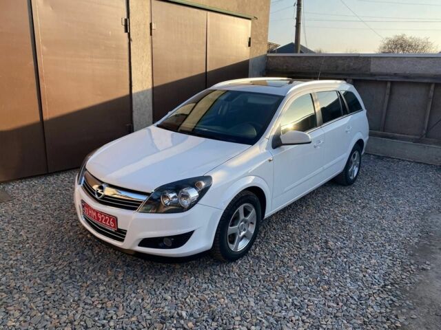 Белый Опель Астра, объемом двигателя 1.6 л и пробегом 217 тыс. км за 5990 $, фото 1 на Automoto.ua