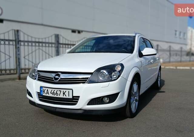 Білий Опель Астра, об'ємом двигуна 1.69 л та пробігом 272 тис. км за 6500 $, фото 1 на Automoto.ua
