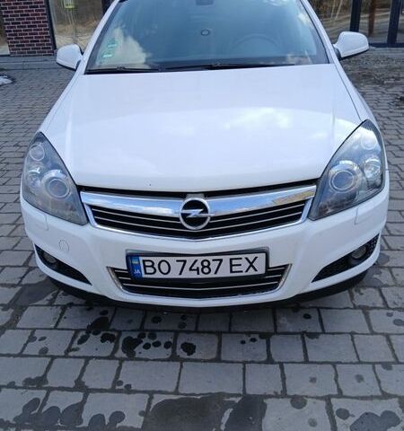 Білий Опель Астра, об'ємом двигуна 1.7 л та пробігом 251 тис. км за 6500 $, фото 1 на Automoto.ua