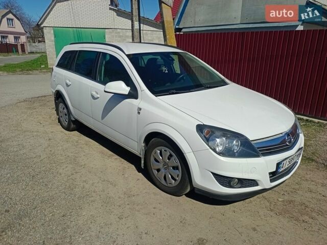 Белый Опель Астра, объемом двигателя 1.6 л и пробегом 200 тыс. км за 5800 $, фото 1 на Automoto.ua
