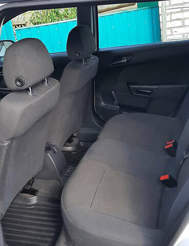 Белый Опель Астра, объемом двигателя 1.4 л и пробегом 197 тыс. км за 5500 $, фото 1 на Automoto.ua