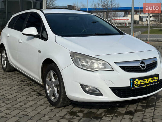 Белый Опель Астра, объемом двигателя 1.69 л и пробегом 276 тыс. км за 6999 $, фото 1 на Automoto.ua