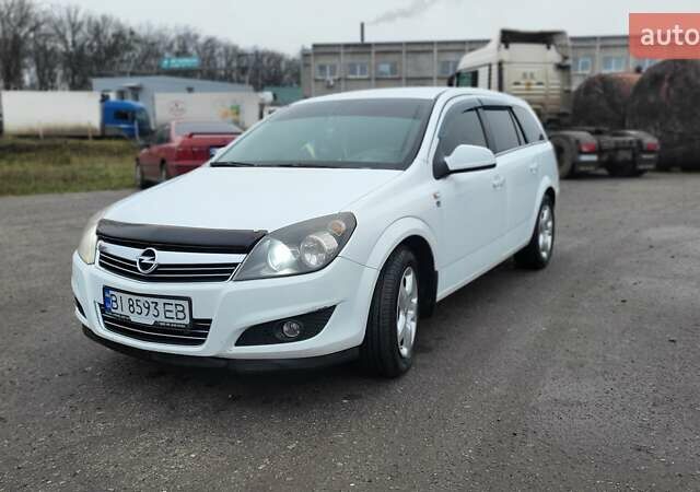 Білий Опель Астра, об'ємом двигуна 1.69 л та пробігом 280 тис. км за 5300 $, фото 1 на Automoto.ua