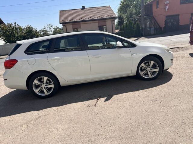 Белый Опель Астра, объемом двигателя 0 л и пробегом 269 тыс. км за 8322 $, фото 1 на Automoto.ua