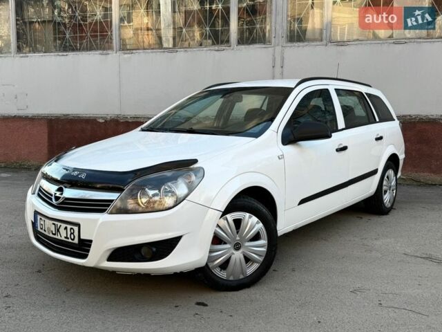 Білий Опель Астра, об'ємом двигуна 1.7 л та пробігом 248 тис. км за 4949 $, фото 1 на Automoto.ua
