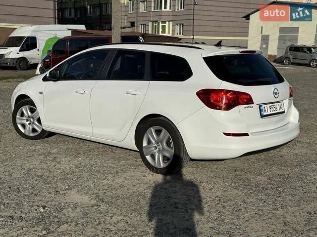 Белый Опель Астра, объемом двигателя 1.69 л и пробегом 388 тыс. км за 6500 $, фото 1 на Automoto.ua