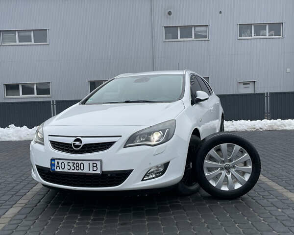 Білий Опель Астра, об'ємом двигуна 1.96 л та пробігом 224 тис. км за 7500 $, фото 1 на Automoto.ua