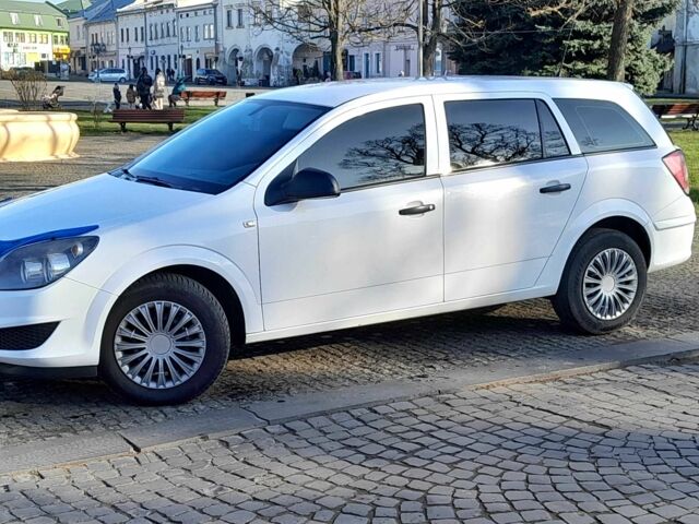 Белый Опель Астра, объемом двигателя 1.3 л и пробегом 410 тыс. км за 6500 $, фото 1 на Automoto.ua