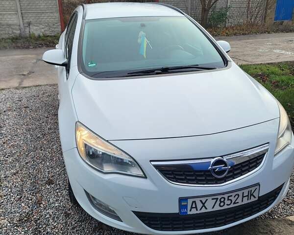 Білий Опель Астра, об'ємом двигуна 1.7 л та пробігом 281 тис. км за 7000 $, фото 1 на Automoto.ua