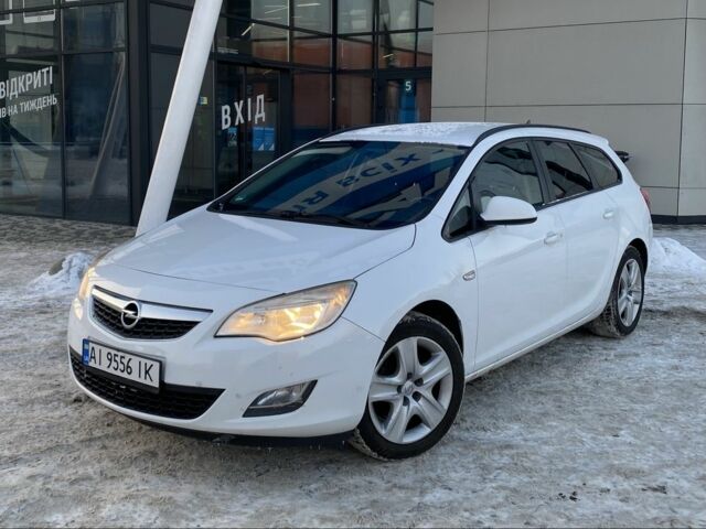 Белый Опель Астра, объемом двигателя 1.7 л и пробегом 218 тыс. км за 5950 $, фото 1 на Automoto.ua