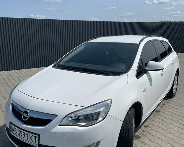 Білий Опель Астра, об'ємом двигуна 1.7 л та пробігом 285 тис. км за 6600 $, фото 1 на Automoto.ua