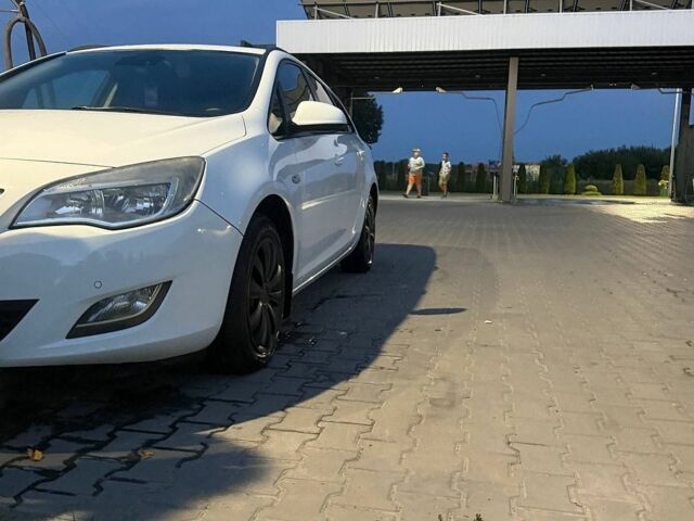 Білий Опель Астра, об'ємом двигуна 1.3 л та пробігом 206 тис. км за 5200 $, фото 1 на Automoto.ua