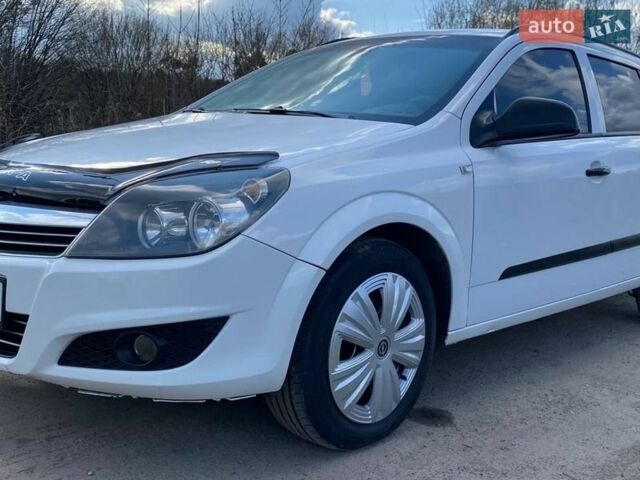 Білий Опель Астра, об'ємом двигуна 1.7 л та пробігом 245 тис. км за 5150 $, фото 1 на Automoto.ua