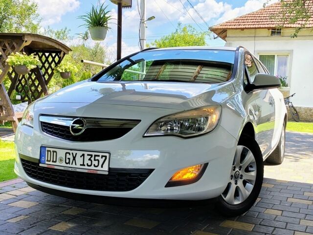 Білий Опель Астра, об'ємом двигуна 0 л та пробігом 208 тис. км за 6499 $, фото 1 на Automoto.ua