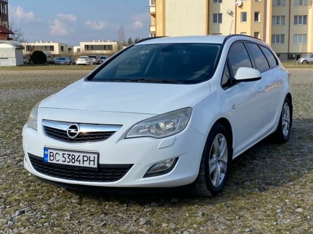 Белый Опель Астра, объемом двигателя 1.69 л и пробегом 268 тыс. км за 6499 $, фото 1 на Automoto.ua