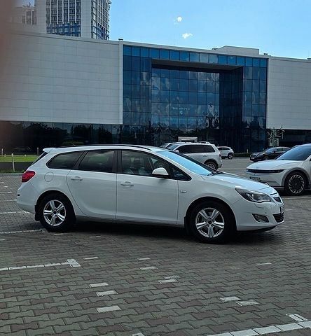 Білий Опель Астра, об'ємом двигуна 1.7 л та пробігом 245 тис. км за 7500 $, фото 1 на Automoto.ua