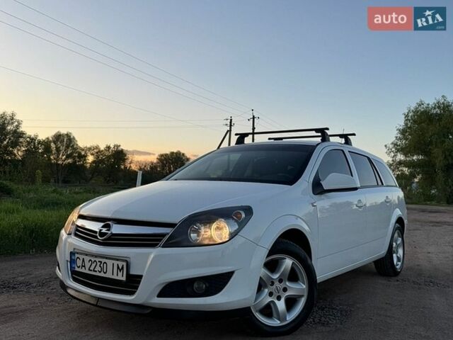 Белый Опель Астра, объемом двигателя 1.69 л и пробегом 260 тыс. км за 6100 $, фото 1 на Automoto.ua