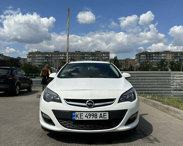 Белый Опель Астра, объемом двигателя 1.69 л и пробегом 224 тыс. км за 8700 $, фото 1 на Automoto.ua