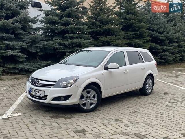 Білий Опель Астра, об'ємом двигуна 1.6 л та пробігом 132 тис. км за 5800 $, фото 1 на Automoto.ua