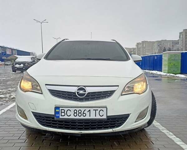 Білий Опель Астра, об'ємом двигуна 1.7 л та пробігом 300 тис. км за 5800 $, фото 1 на Automoto.ua
