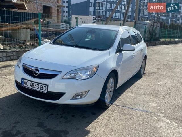 Белый Опель Астра, объемом двигателя 1.3 л и пробегом 270 тыс. км за 5200 $, фото 1 на Automoto.ua