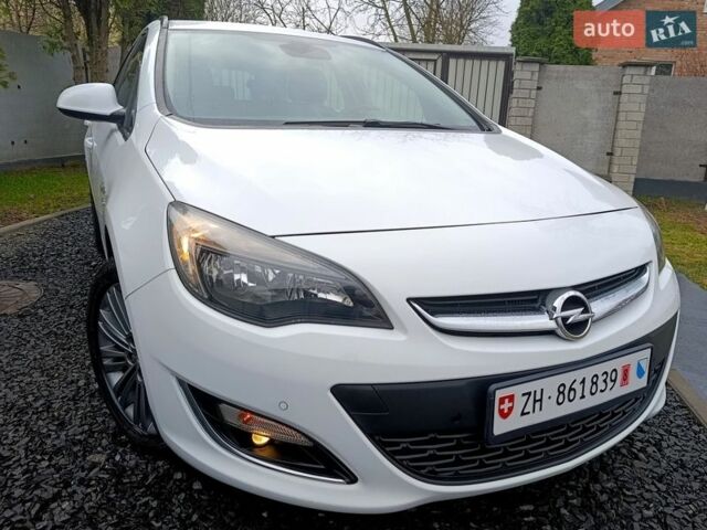 Белый Опель Астра, объемом двигателя 1.4 л и пробегом 203 тыс. км за 6300 $, фото 1 на Automoto.ua