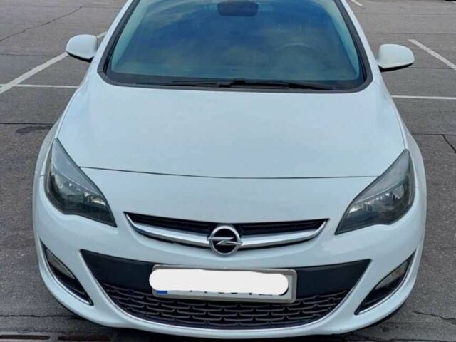 Белый Опель Астра, объемом двигателя 1.69 л и пробегом 226 тыс. км за 7400 $, фото 1 на Automoto.ua