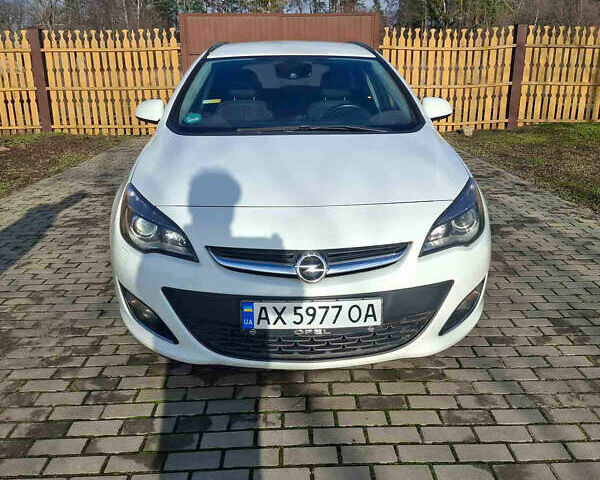 Белый Опель Астра, объемом двигателя 2 л и пробегом 190 тыс. км за 8100 $, фото 1 на Automoto.ua