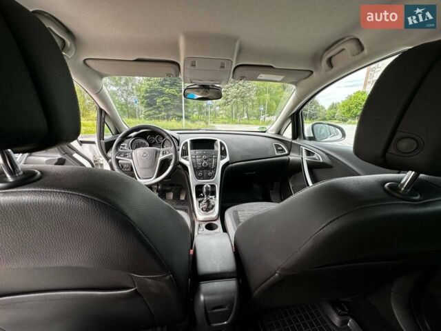 Белый Опель Астра, объемом двигателя 1.6 л и пробегом 220 тыс. км за 7700 $, фото 1 на Automoto.ua