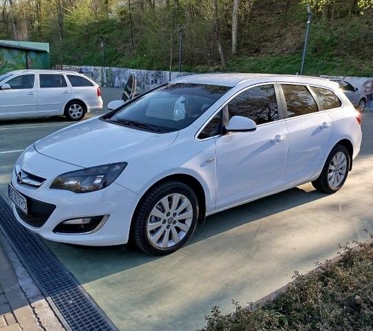 Білий Опель Астра, об'ємом двигуна 0 л та пробігом 247 тис. км за 8200 $, фото 1 на Automoto.ua