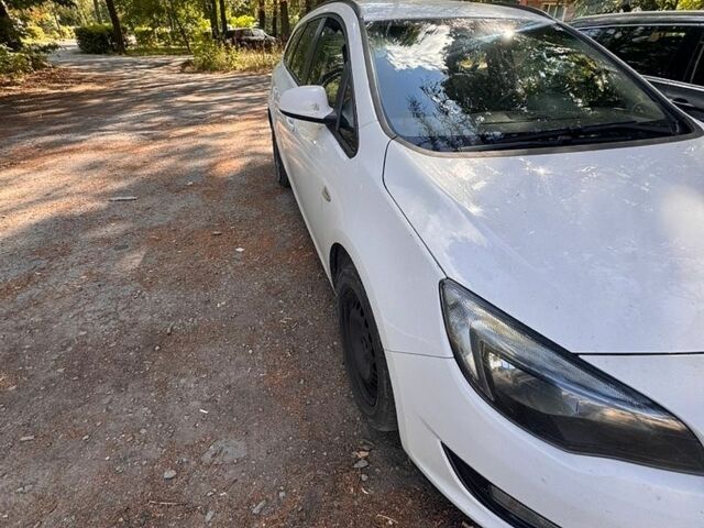 Білий Опель Астра, об'ємом двигуна 1.6 л та пробігом 329 тис. км за 7500 $, фото 1 на Automoto.ua