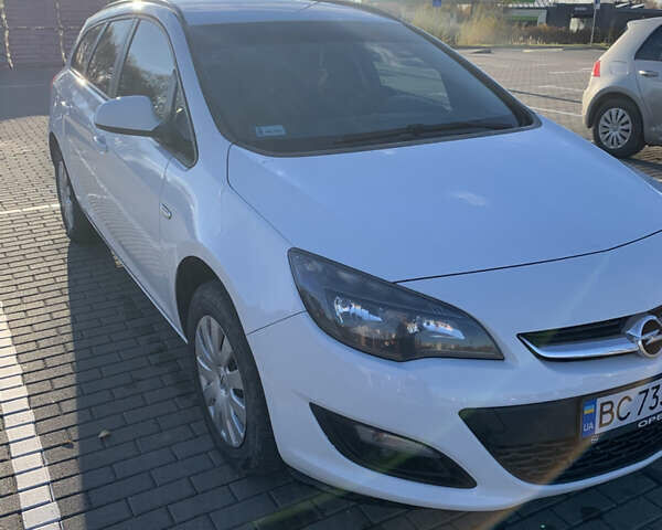 Белый Опель Астра, объемом двигателя 1.6 л и пробегом 271 тыс. км за 8700 $, фото 1 на Automoto.ua