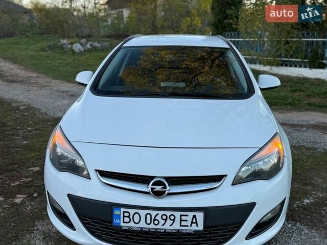 Белый Опель Астра, объемом двигателя 1.6 л и пробегом 234 тыс. км за 8500 $, фото 1 на Automoto.ua
