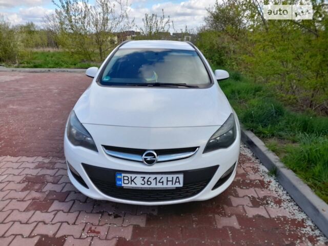 Белый Опель Астра, объемом двигателя 1.6 л и пробегом 285 тыс. км за 8100 $, фото 1 на Automoto.ua