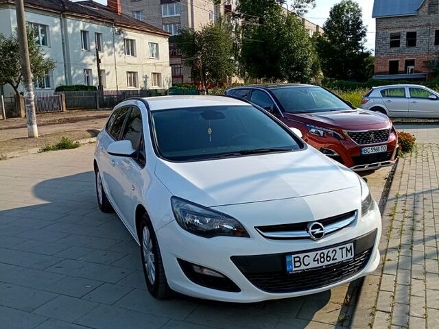 Белый Опель Астра, объемом двигателя 1.6 л и пробегом 176 тыс. км за 9300 $, фото 1 на Automoto.ua