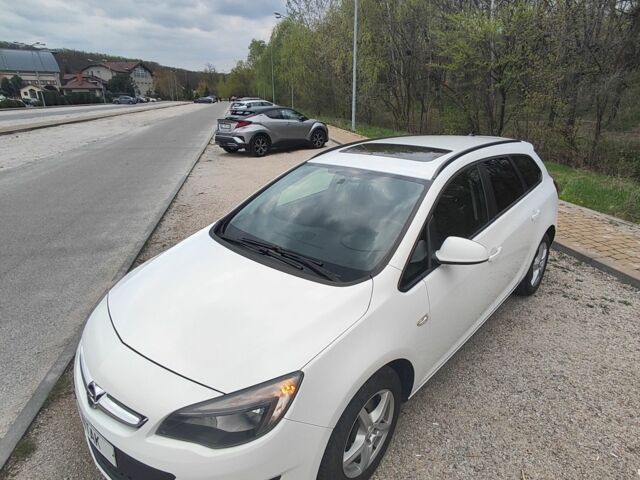 Білий Опель Астра, об'ємом двигуна 0 л та пробігом 304 тис. км за 8000 $, фото 1 на Automoto.ua