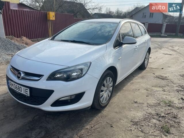 Белый Опель Астра, объемом двигателя 1.6 л и пробегом 230 тыс. км за 8100 $, фото 1 на Automoto.ua