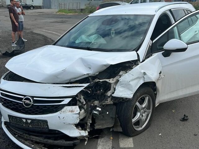 Білий Опель Астра, об'ємом двигуна 1 л та пробігом 267 тис. км за 2999 $, фото 1 на Automoto.ua