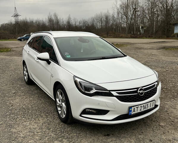 Белый Опель Астра, объемом двигателя 1.6 л и пробегом 224 тыс. км за 11999 $, фото 1 на Automoto.ua