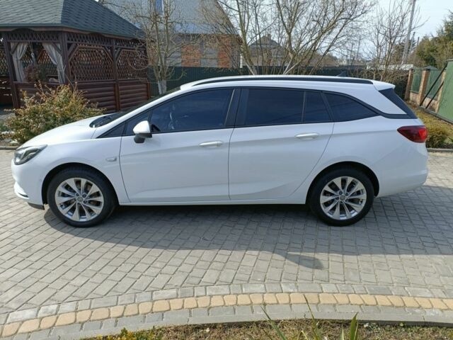 Белый Опель Астра, объемом двигателя 1.6 л и пробегом 185 тыс. км за 9400 $, фото 1 на Automoto.ua