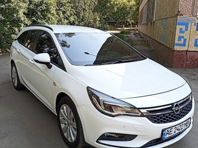 Білий Опель Астра, об'ємом двигуна 1.6 л та пробігом 243 тис. км за 9300 $, фото 1 на Automoto.ua