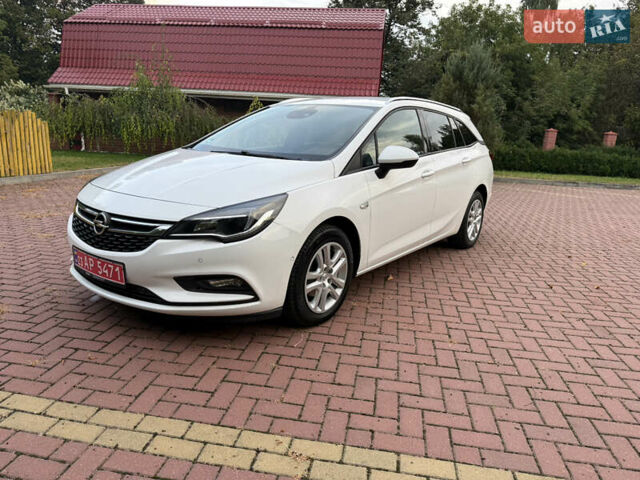 Белый Опель Астра, объемом двигателя 1.6 л и пробегом 227 тыс. км за 9500 $, фото 1 на Automoto.ua