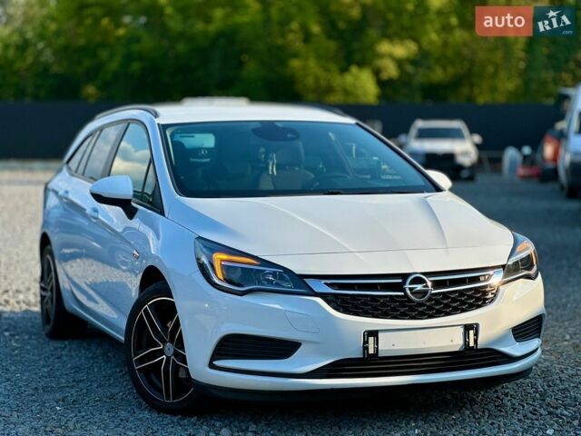 Білий Опель Астра, об'ємом двигуна 1.6 л та пробігом 223 тис. км за 9750 $, фото 1 на Automoto.ua