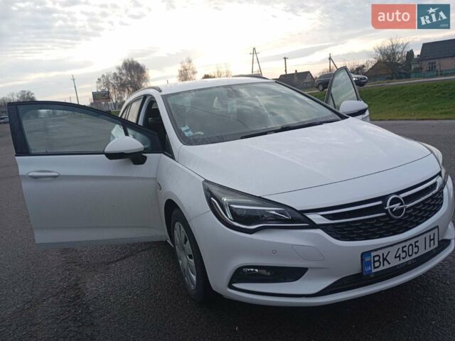 Білий Опель Астра, об'ємом двигуна 1.6 л та пробігом 203 тис. км за 9600 $, фото 1 на Automoto.ua
