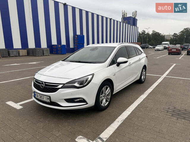 Белый Опель Астра, объемом двигателя 1.6 л и пробегом 244 тыс. км за 11990 $, фото 1 на Automoto.ua