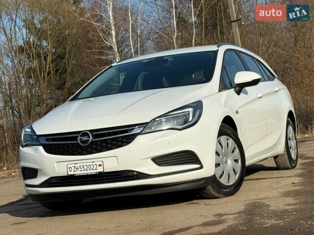 Белый Опель Астра, объемом двигателя 1.6 л и пробегом 183 тыс. км за 9450 $, фото 1 на Automoto.ua