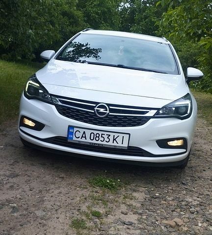 Белый Опель Астра, объемом двигателя 1.6 л и пробегом 172 тыс. км за 10950 $, фото 1 на Automoto.ua