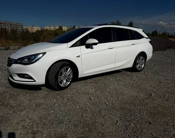 Білий Опель Астра, об'ємом двигуна 1.6 л та пробігом 236 тис. км за 10800 $, фото 1 на Automoto.ua