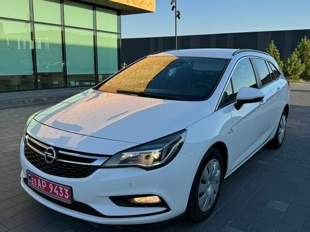 Белый Опель Астра, объемом двигателя 1.6 л и пробегом 172 тыс. км за 10800 $, фото 1 на Automoto.ua