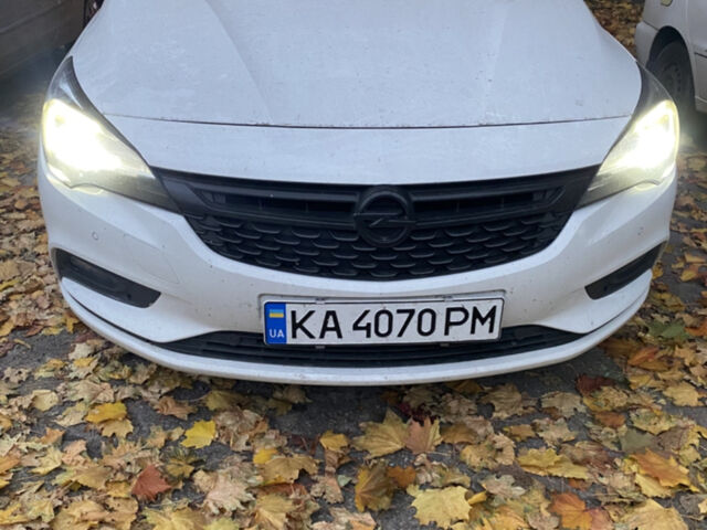 Белый Опель Астра, объемом двигателя 1.6 л и пробегом 217 тыс. км за 10500 $, фото 1 на Automoto.ua